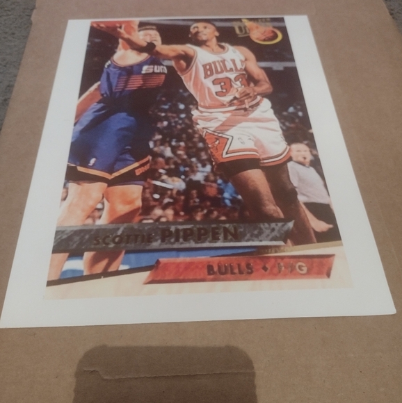 NEW! SCOTTIE PIPPEN 8.5x11 ULTRA PREMIUM GLOSSY 1993 BULLS FINALS VS SUNS POSTER - Picture 8 of 17